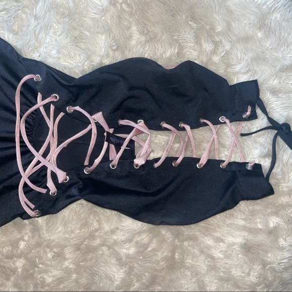 ✨🍸Favorite Bartender Romper Pt. 1🍸✨ - Picture 7 of 8